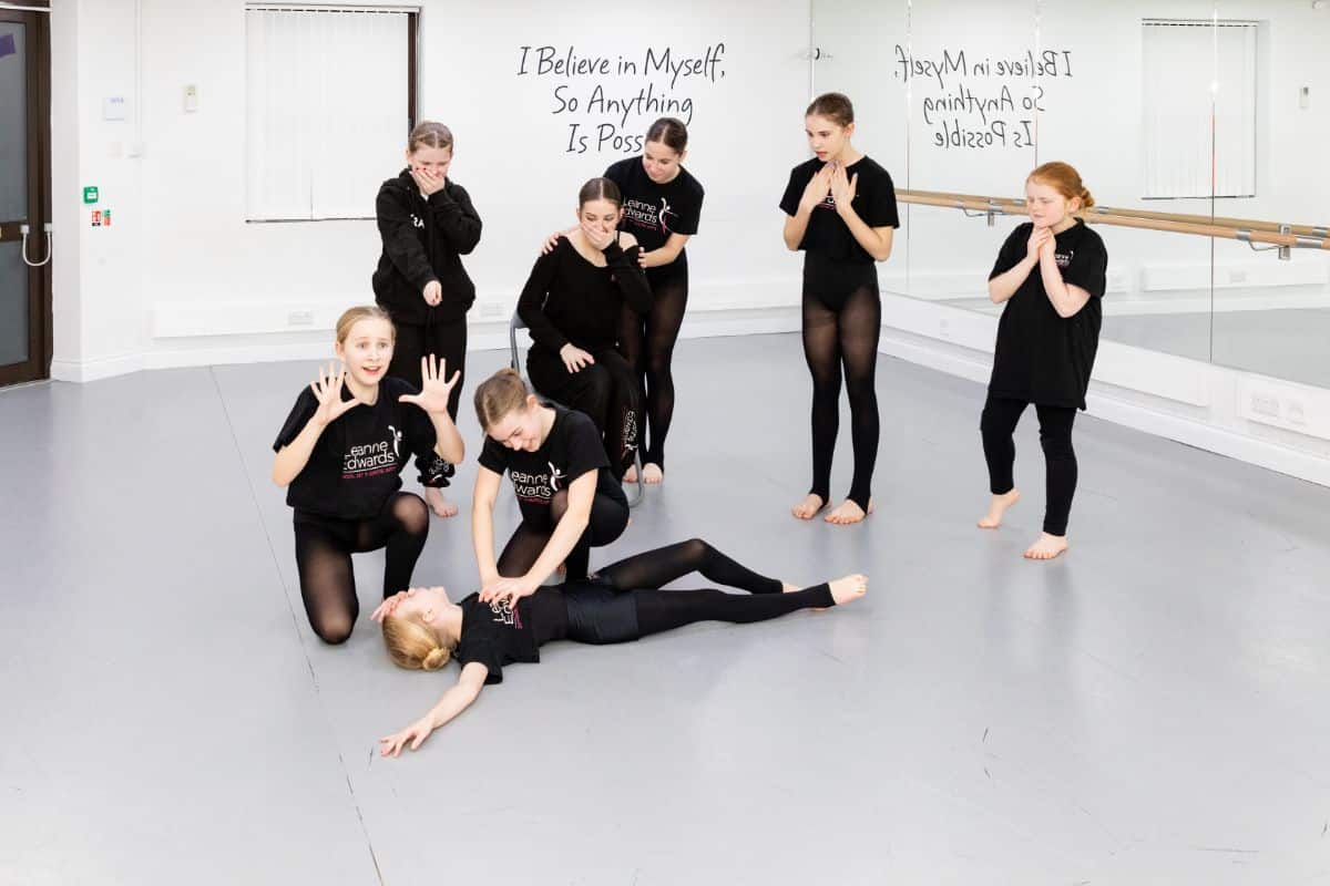 Musical Theatre Dance Classes for Kids in Woking